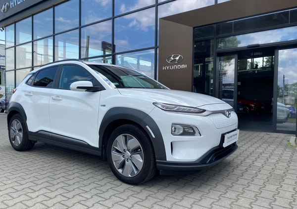 Hyundai Kona cena 119900 przebieg: 4500, rok produkcji 2020 z Przecław małe 67